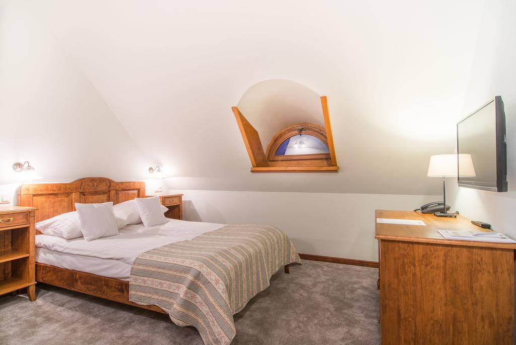 Folwark Walencja Hotel Kazimierz Dolny Ngoại thất bức ảnh